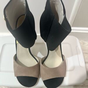 Michael Kors Black and Tan Heels